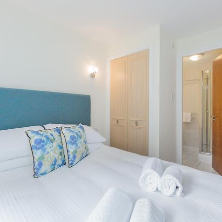 Old Tolbooth Wynd - 388 Apartment Edinburgh Bagian luar foto