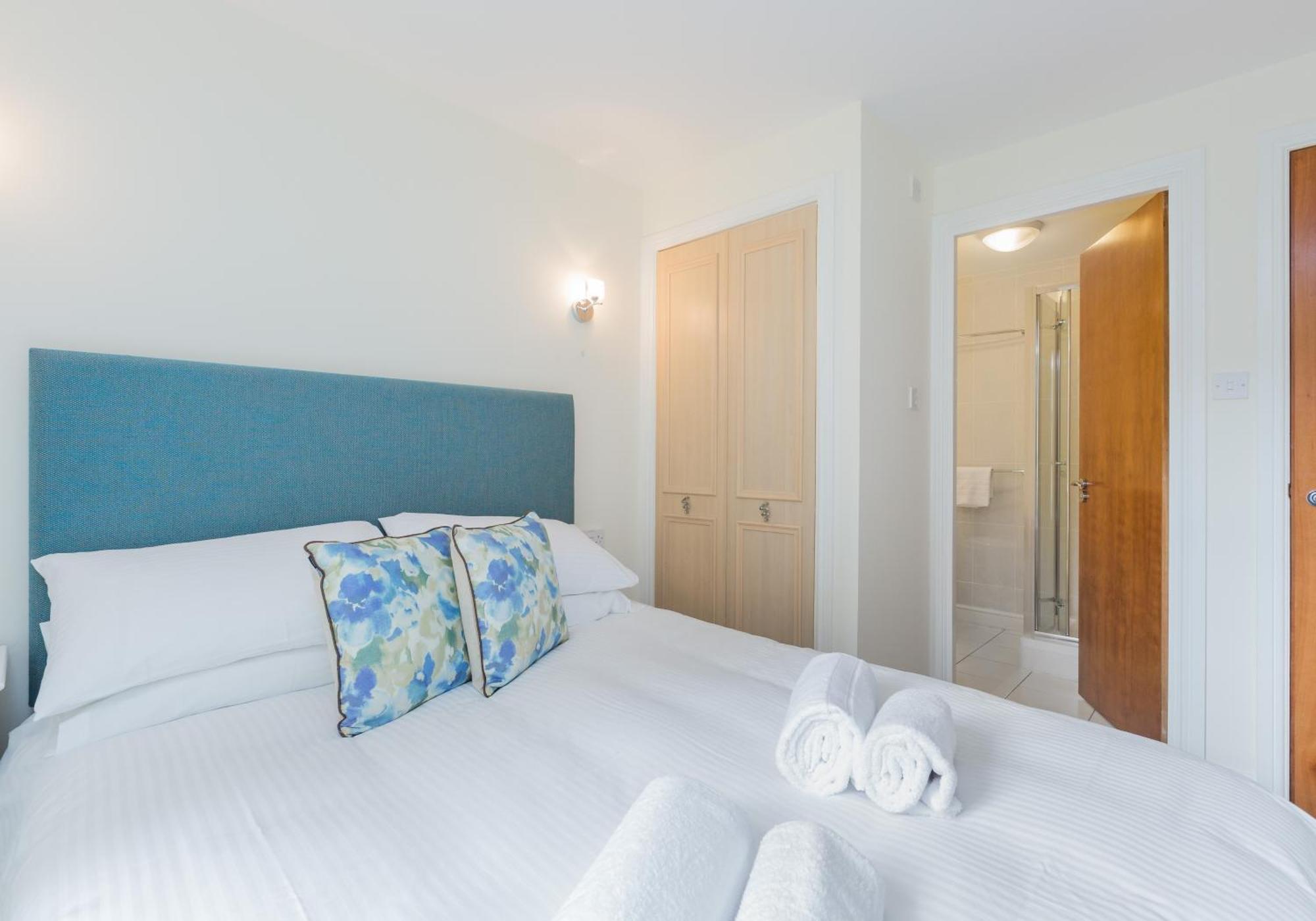 Old Tolbooth Wynd - 388 Apartment Edinburgh Bagian luar foto