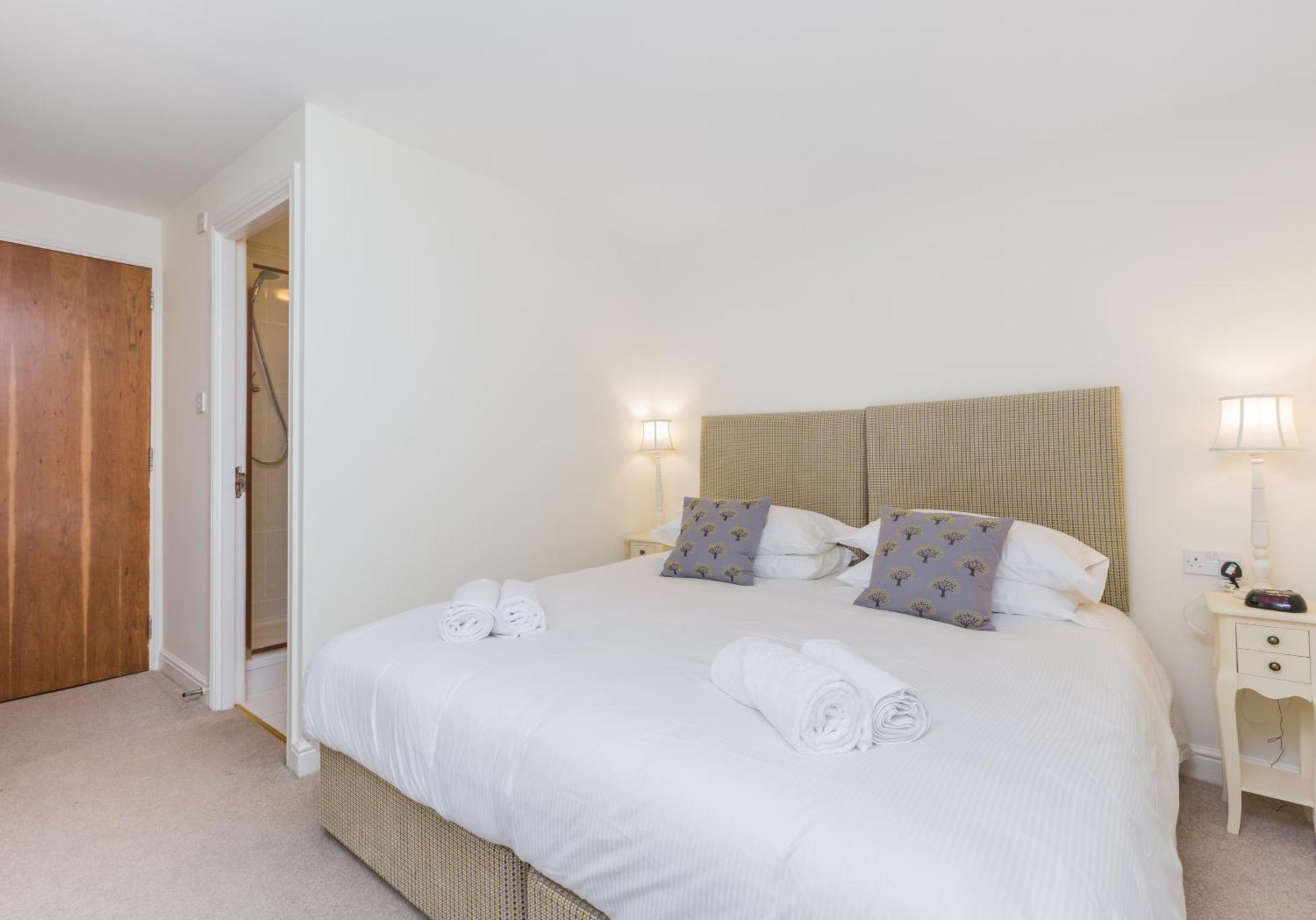 Old Tolbooth Wynd - 388 Apartment Edinburgh Bagian luar foto